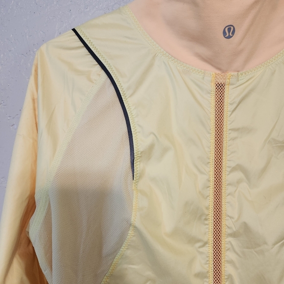 LULULEMON Two to Make it True Reversible Jacket Yellow Size 10 - Picture 7 of 14